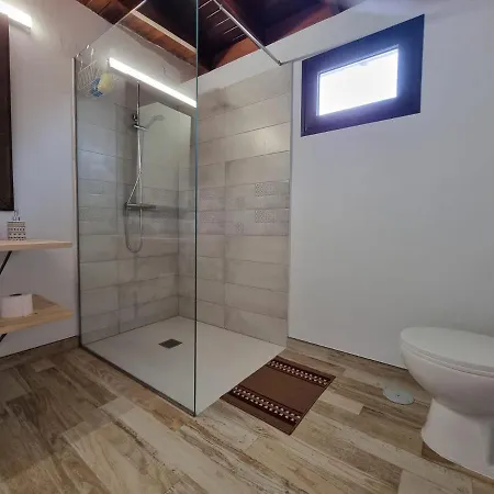 民宿 Alunita & Pirita, Con Jardin, Terraza Y Wifi En Zona Tranquila Y Centrica Nazaret