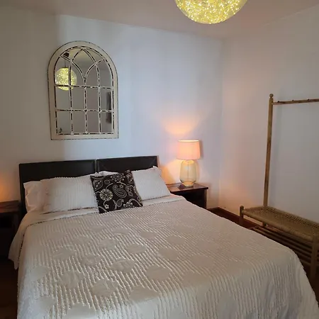 Alunita & Pirita, Con Jardin, Terraza Y Wifi En Zona Tranquila Y Centrica 民宿 *